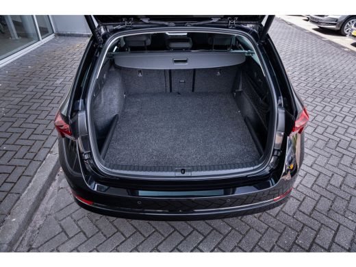 Skoda Octavia Combi 1.4 TSI iV PHEV Business Edition | Full LED koplampen | Trekhaak uitklapbaar | Voorstoelen ... ActivLease financial lease