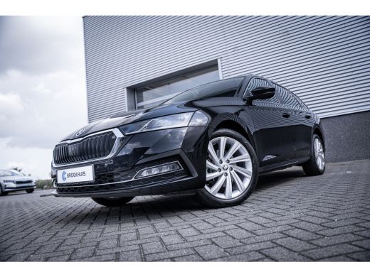Skoda Octavia Combi 1.4 TSI iV PHEV Business Edition | Full LED koplampen | Trekhaak uitklapbaar | Voorstoelen ... ActivLease financial lease