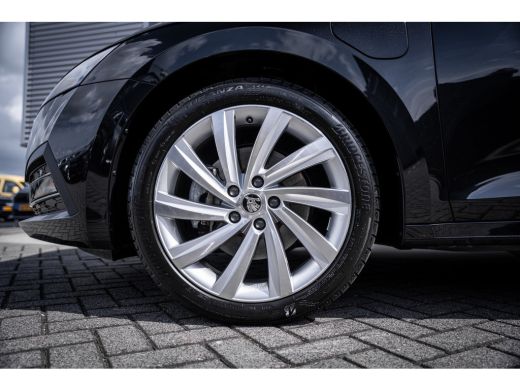 Skoda Octavia Combi 1.4 TSI iV PHEV Business Edition | Full LED koplampen | Trekhaak uitklapbaar | Voorstoelen ... ActivLease financial lease