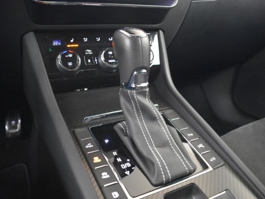 Skoda Superb Combi 1.4 TSI iV Sportline Business 218pk Canton audio  | Trail assist | Elektrische stoelen memo... ActivLease financial lease