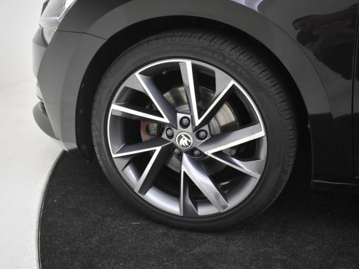 Skoda Superb Combi 1.4 TSI iV Sportline Business 218pk Canton audio  | Trail assist | Elektrische stoelen memo... ActivLease financial lease