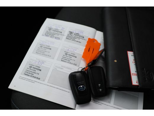 Toyota C-HR 1.8 Hybrid Business Plus | 1e Eigenaar! | Trekhaak | LED | JBL | Clima | Cruise Adaptive | Camera... ActivLease financial lease