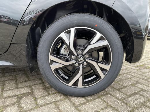 Toyota Yaris 1.5 Hybrid 115 Dynamic **NIEUWE AUTO/ DIRECT LEVERBAAR** ActivLease financial lease