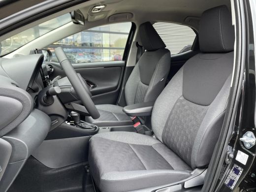 Toyota Yaris 1.5 Hybrid 115 Dynamic **NIEUWE AUTO/ DIRECT LEVERBAAR** ActivLease financial lease