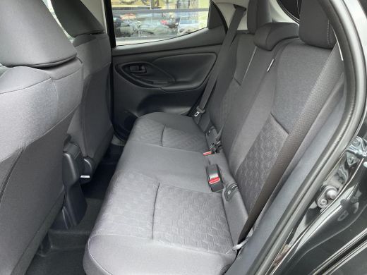 Toyota Yaris 1.5 Hybrid 115 Dynamic **NIEUWE AUTO/ DIRECT LEVERBAAR** ActivLease financial lease