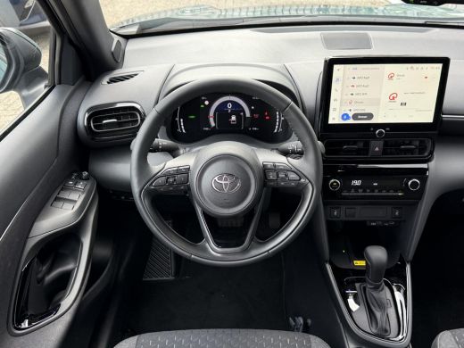 Toyota Yaris Cross 1.5 Hybrid 115 Dynamic **STOEL EN STUURWIELVERWARMING/ DODEHOEK DETECTIE/ PARKEERSENSOREN** ActivLease financial lease