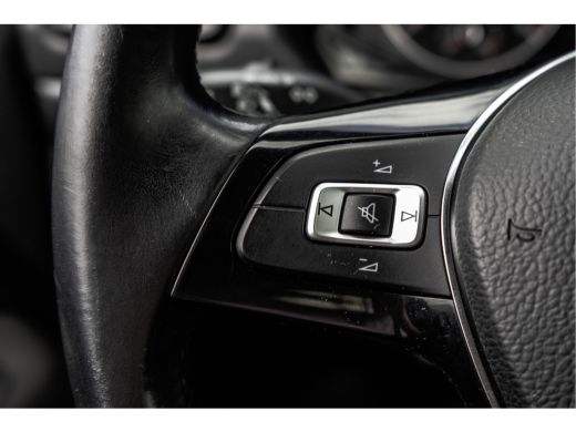 Volkswagen Amarok 3.0TDI V6 | X-lang | 5-Persoons | 3T Trekgewicht | Cruise | 4Motion | Airco | Euro 6 ActivLease financial lease