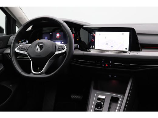 Volkswagen Golf 1.4 eHybrid Style Leder interieur | Panoramadak | Head-Up Display | Achteruitrijcamera | Binnensp... ActivLease financial lease