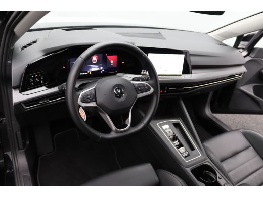 Volkswagen Golf 1.4 eHybrid Style Leder interieur | Panoramadak | Head-Up Display | Achteruitrijcamera | Binnensp... ActivLease financial lease