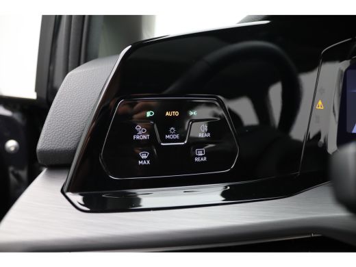 Volkswagen Golf 1.4 eHybrid Style Leder interieur | Panoramadak | Head-Up Display | Achteruitrijcamera | Binnensp... ActivLease financial lease