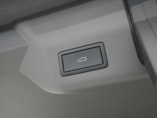 Volkswagen Multivan 1.4 eHybrid L2H1 Style Vis a Vis Harman Kardon Standkachel ActivLease financial lease