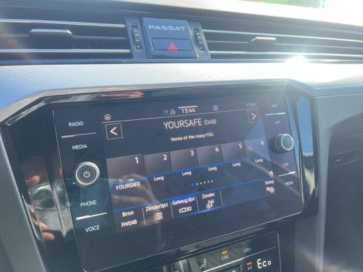 Volkswagen Passat Variant 1.4 TSI PHEV GTE Business | Trekhaak | PHEV | A. Camera | Travel Ass. | ActivLease financial lease