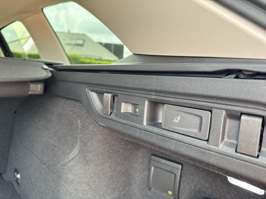 Volkswagen Passat Variant 1.5 eHybrid Elegance Business | PHEV | Trekhaak | IQ.Light | ERGO | ACC | ActivLease financial lease