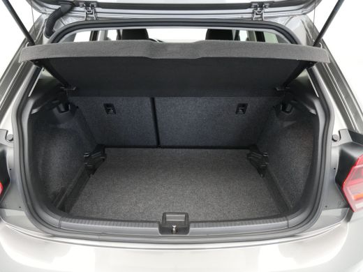 Volkswagen Polo 1.0 TSI 95pk R-line Navigatie Pdc Acc Carplay 298 ActivLease financial lease