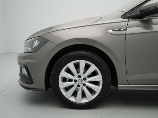 Volkswagen Polo 1.0 TSI 95pk R-line Navigatie Pdc Acc Carplay 298 ActivLease financial lease