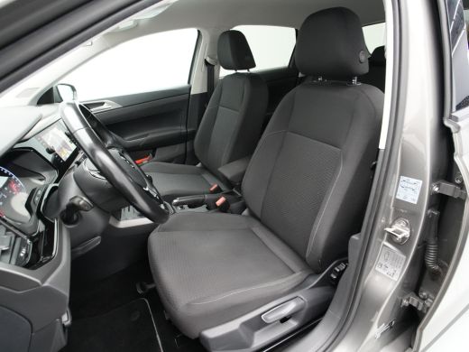 Volkswagen Polo 1.0 TSI 95pk R-line Navigatie Pdc Acc Carplay 298 ActivLease financial lease