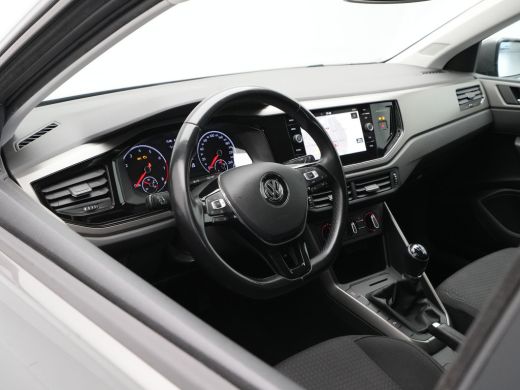 Volkswagen Polo 1.0 TSI 95pk R-line Navigatie Pdc Acc Carplay 298 ActivLease financial lease