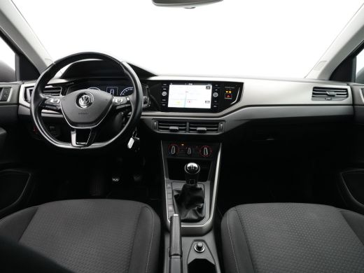 Volkswagen Polo 1.0 TSI 95pk R-line Navigatie Pdc Acc Carplay 298 ActivLease financial lease