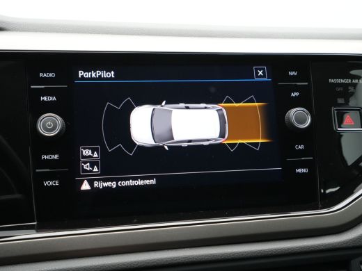 Volkswagen Polo 1.0 TSI 95pk R-line Navigatie Pdc Acc Carplay 298 ActivLease financial lease