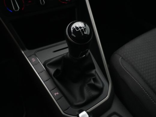 Volkswagen Polo 1.0 TSI 95pk R-line Navigatie Pdc Acc Carplay 298 ActivLease financial lease