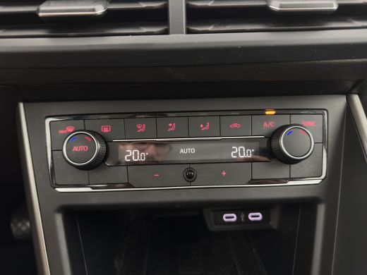 Volkswagen Polo 1.0 TSI Comfortline Business (INCL-BTW) *NAVI-FULLMAP | ADAPTIVE-CRUISE | COMFORT-SEATS | DAB+ | ... ActivLease financial lease