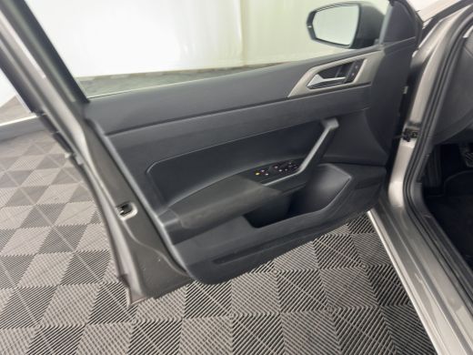 Volkswagen Polo 1.0 TSI Comfortline Business (INCL-BTW) *NAVI-FULLMAP | ADAPTIVE-CRUISE | COMFORT-SEATS | DAB+ | ... ActivLease financial lease