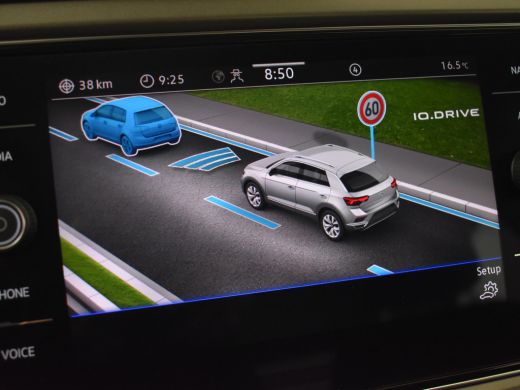 Volkswagen T-Roc 1.5 TSI Style 150pk DSG/AUTO | Navigatie | Adaptief cruise control | Parkeersensoren v+a | Airco ... ActivLease financial lease