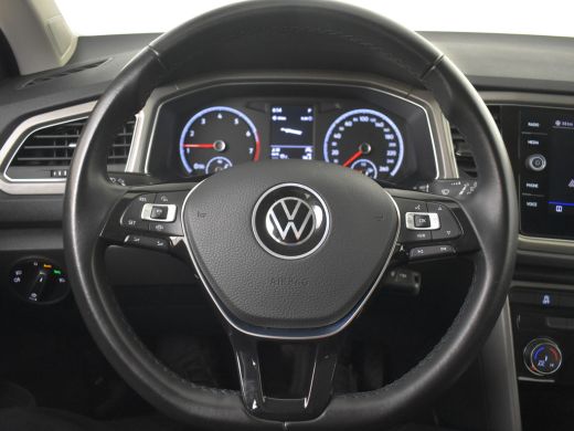 Volkswagen T-Roc 1.5 TSI Style 150pk DSG/AUTO | Navigatie | Adaptief cruise control | Parkeersensoren v+a | Airco ... ActivLease financial lease