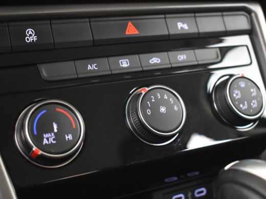 Volkswagen T-Roc 1.5 TSI Style 150pk DSG/AUTO | Navigatie | Adaptief cruise control | Parkeersensoren v+a | Airco ... ActivLease financial lease