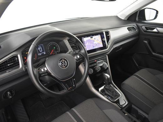 Volkswagen T-Roc 1.5 TSI Style 150pk DSG/AUTO | Navigatie | Adaptief cruise control | Parkeersensoren v+a | Airco ... ActivLease financial lease