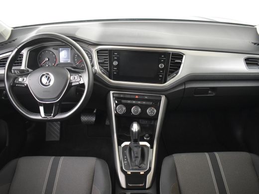 Volkswagen T-Roc 1.5 TSI Style 150pk DSG/AUTO | Navigatie | Adaptief cruise control | Parkeersensoren v+a | Airco ... ActivLease financial lease