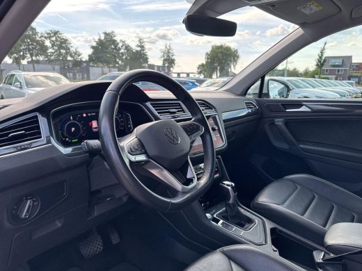 Volkswagen Tiguan 1.4 TSI eHybrid Elegance 180 kw Trekhaak | Leder | PHEV | NAVI | A Camera | ActivLease financial lease