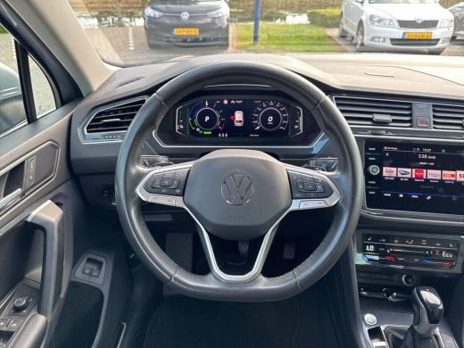 Volkswagen Tiguan 1.4 TSI eHybrid Elegance 180 kw Trekhaak | Leder | PHEV | NAVI | A Camera | ActivLease financial lease