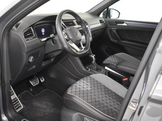 Volkswagen Tiguan 1.4 TSI eHybrid R-Line Business+ 245pk | Trekhaak | Dodehoekdetectie | Matrix koplampen | Navigat... ActivLease financial lease