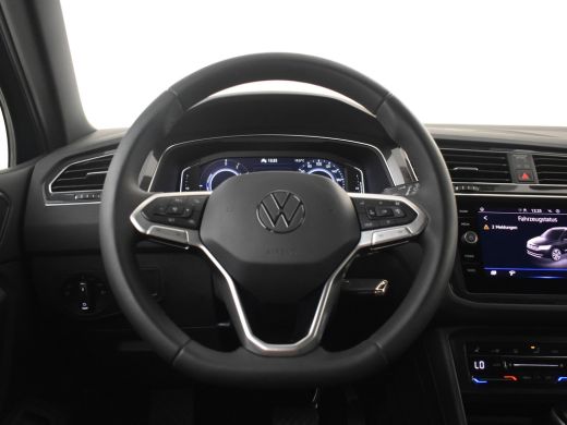 Volkswagen Tiguan 1.4 TSI eHybrid 245pk Elegance | Lederen bekleding | Trekhaak | Matrix LED | Dode Hoek Waarschuwi... ActivLease financial lease