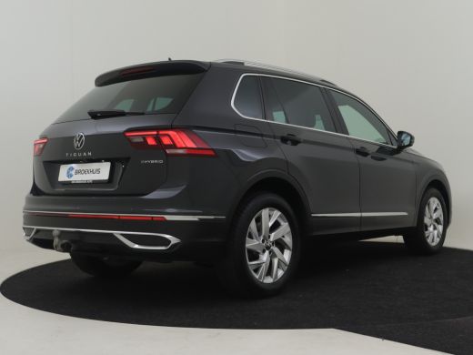 Volkswagen Tiguan 1.4 TSI eHybrid 245pk Elegance | Lederen bekleding | Trekhaak | Matrix LED | Dode Hoek Waarschuwi... ActivLease financial lease