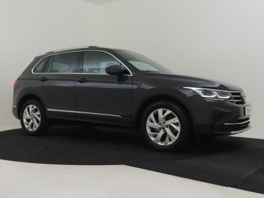 Volkswagen Tiguan 1.4 TSI eHybrid 245pk Elegance | Lederen bekleding | Trekhaak | Matrix LED | Dode Hoek Waarschuwi... ActivLease financial lease