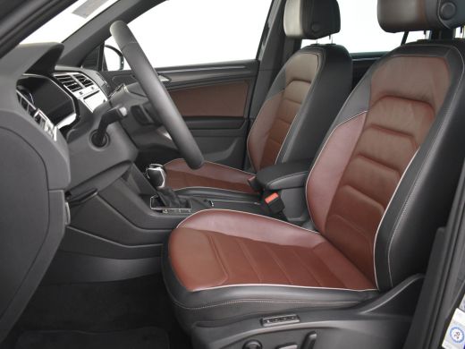 Volkswagen Tiguan 1.4 TSI eHybrid 245pk Elegance | Lederen bekleding | Trekhaak | Matrix LED | Dode Hoek Waarschuwi... ActivLease financial lease