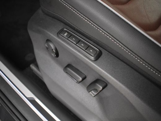 Volkswagen Tiguan 1.4 TSI eHybrid 245pk Elegance | Lederen bekleding | Trekhaak | Matrix LED | Dode Hoek Waarschuwi... ActivLease financial lease