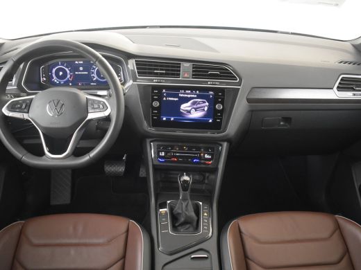 Volkswagen Tiguan 1.4 TSI eHybrid 245pk Elegance | Lederen bekleding | Trekhaak | Matrix LED | Dode Hoek Waarschuwi... ActivLease financial lease