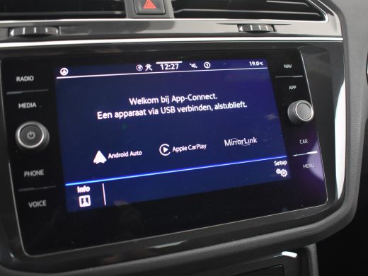 Volkswagen Tiguan 1.4 TSI eHybrid R-Line Business+245pk Lederbekleding | Trekhaak | Park assist | Navigatie | Camer... ActivLease financial lease