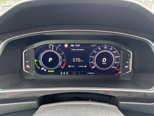 Volkswagen Tiguan 1.4 TSI eHybrid R-Line Business+ | Trekhaak | Pano Dak | IQ. Light | ActivLease financial lease