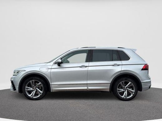Volkswagen Tiguan 1.4 TSI eHybrid R-Line Business+ | Trekhaak | Pano Dak | IQ. Light | ActivLease financial lease