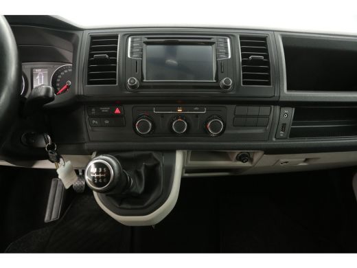 Volkswagen Transporter 2.0 TDI L1H1 | 150PK | Airco | Cruise | Parkeersens | Trekh. | 18"LMV ActivLease financial lease