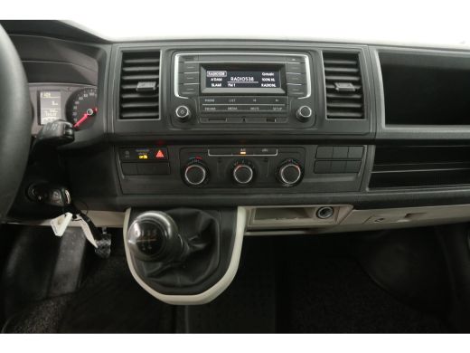 Volkswagen Transporter 2.0 TDI L1H1 Airco Trekhaak Elektrpakket Imperiaal Sidebars ActivLease financial lease