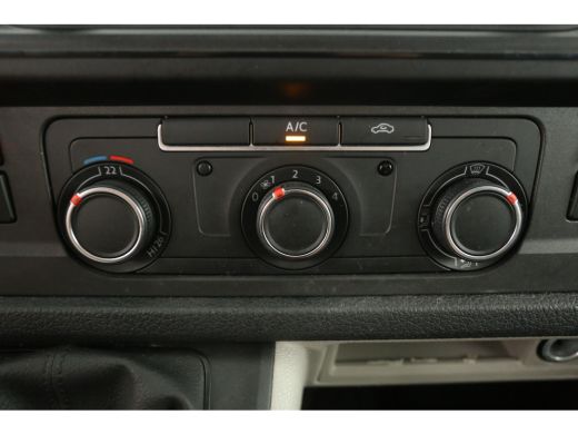 Volkswagen Transporter 2.0 TDI L1H1 Airco Trekhaak Elektrpakket Imperiaal Sidebars ActivLease financial lease