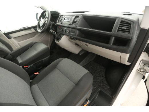 Volkswagen Transporter 2.0 TDI L1H1 Airco Trekhaak Elektrpakket Imperiaal Sidebars ActivLease financial lease