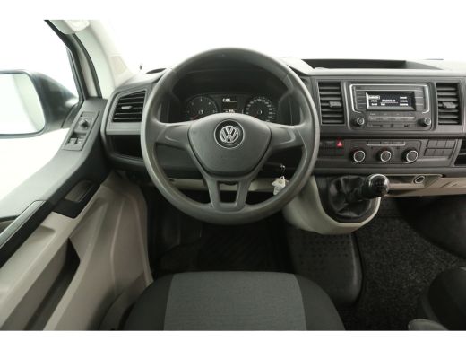 Volkswagen Transporter 2.0 TDI L1H1 Airco Trekhaak Elektrpakket Imperiaal Sidebars ActivLease financial lease