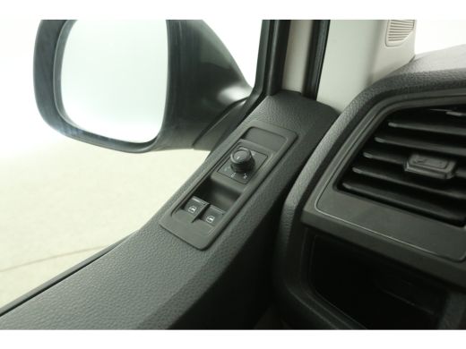 Volkswagen Transporter 2.0 TSI 150PK L1H1 | Benzine | EMISSIEVRIJE ZONE | Airco Trekhaak Elektrpakket Schuifdeur ActivLease financial lease