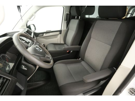 Volkswagen Transporter 2.0 TSI 150PK L1H1 | Benzine | EMISSIEVRIJE ZONE | Airco Trekhaak Elektrpakket Schuifdeur ActivLease financial lease